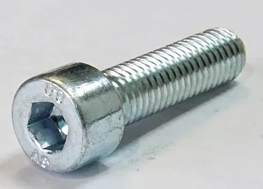 Винт М8х30 DIN 912-88P