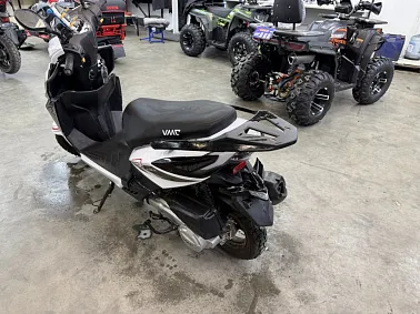 Скутер X-MOTORS CITY PRO Белый/Черный